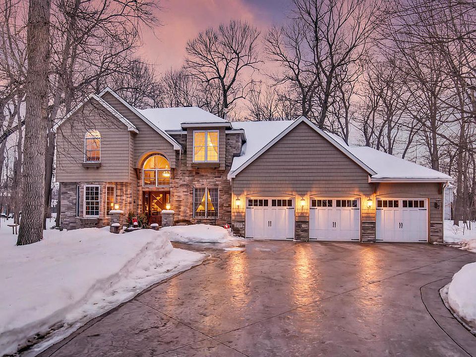 1st image of 17157 New Market Dr