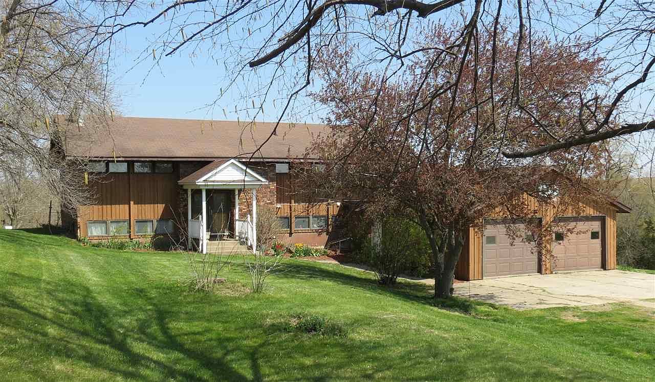 2524 258th Ave, Maquoketa, IA 52060 Zillow