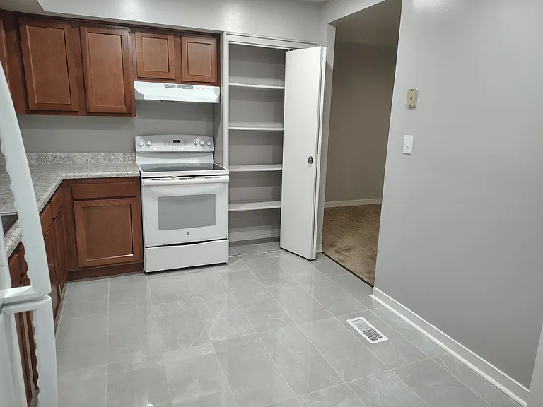 Residences at Pomona Park — Photo 111