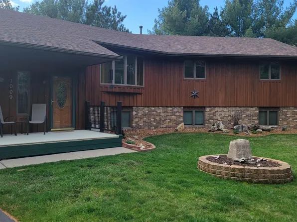 1009 La Barge Rd, Hudson, WI 54016