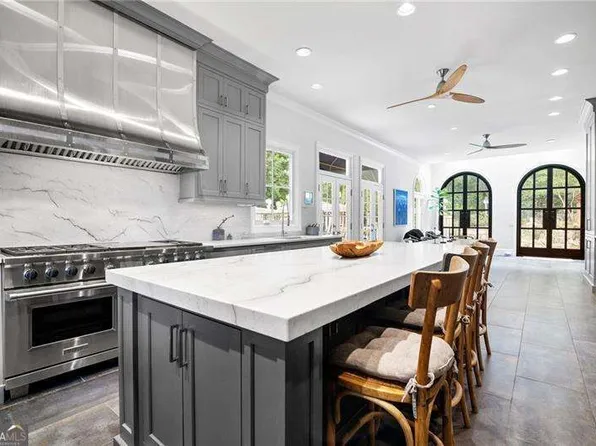 135 Lameloise Ln, Sandy Springs, GA 30327