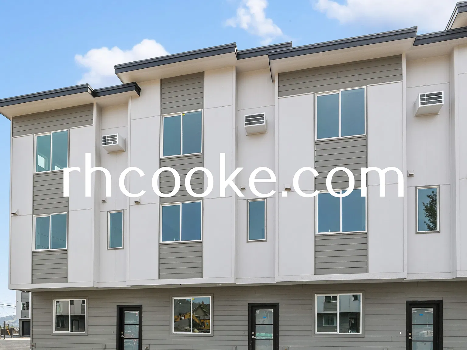 2 bed, 1355 sqft, $1,750 — Photo 3