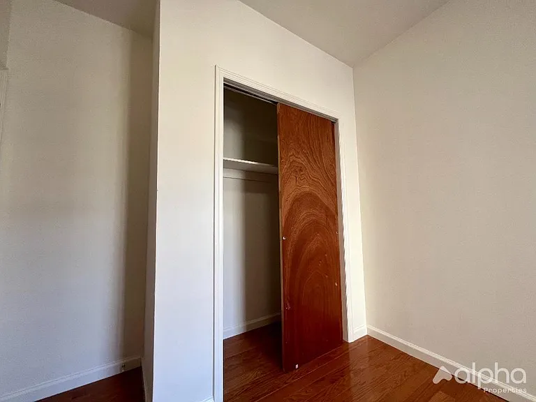371 5th St #5B — Photo 5