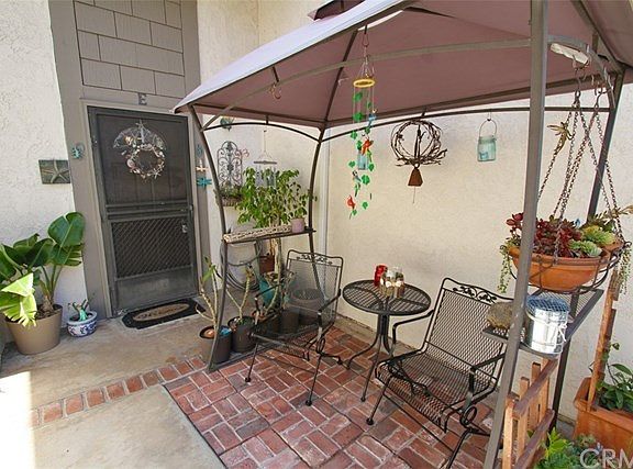 2nd image of 2184 Canyon Dr #5