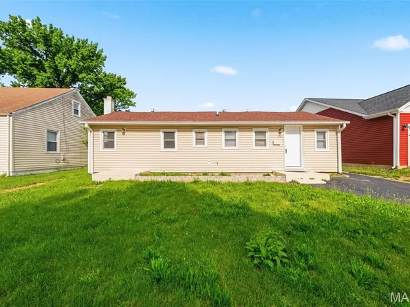 1921 Burns Ave, Saint Louis, MO 63114