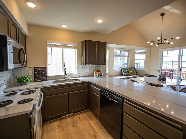2866 E Eastgate Dr — Photo 24