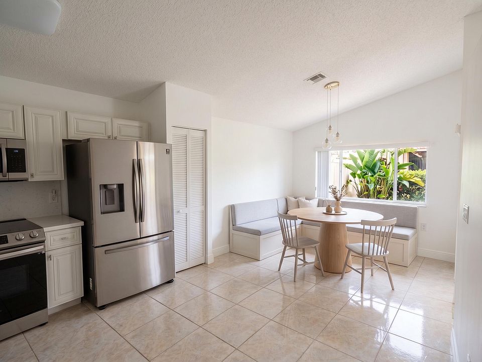 17904 SW 1st Street, Pembroke Pines, FL 33029 | MLS #B26066239
