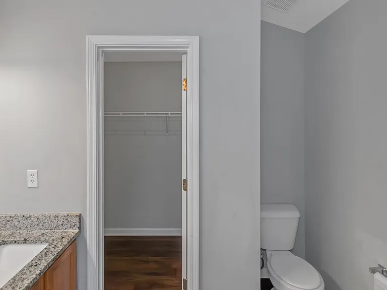 401 Edgewood Dr — Photo 21
