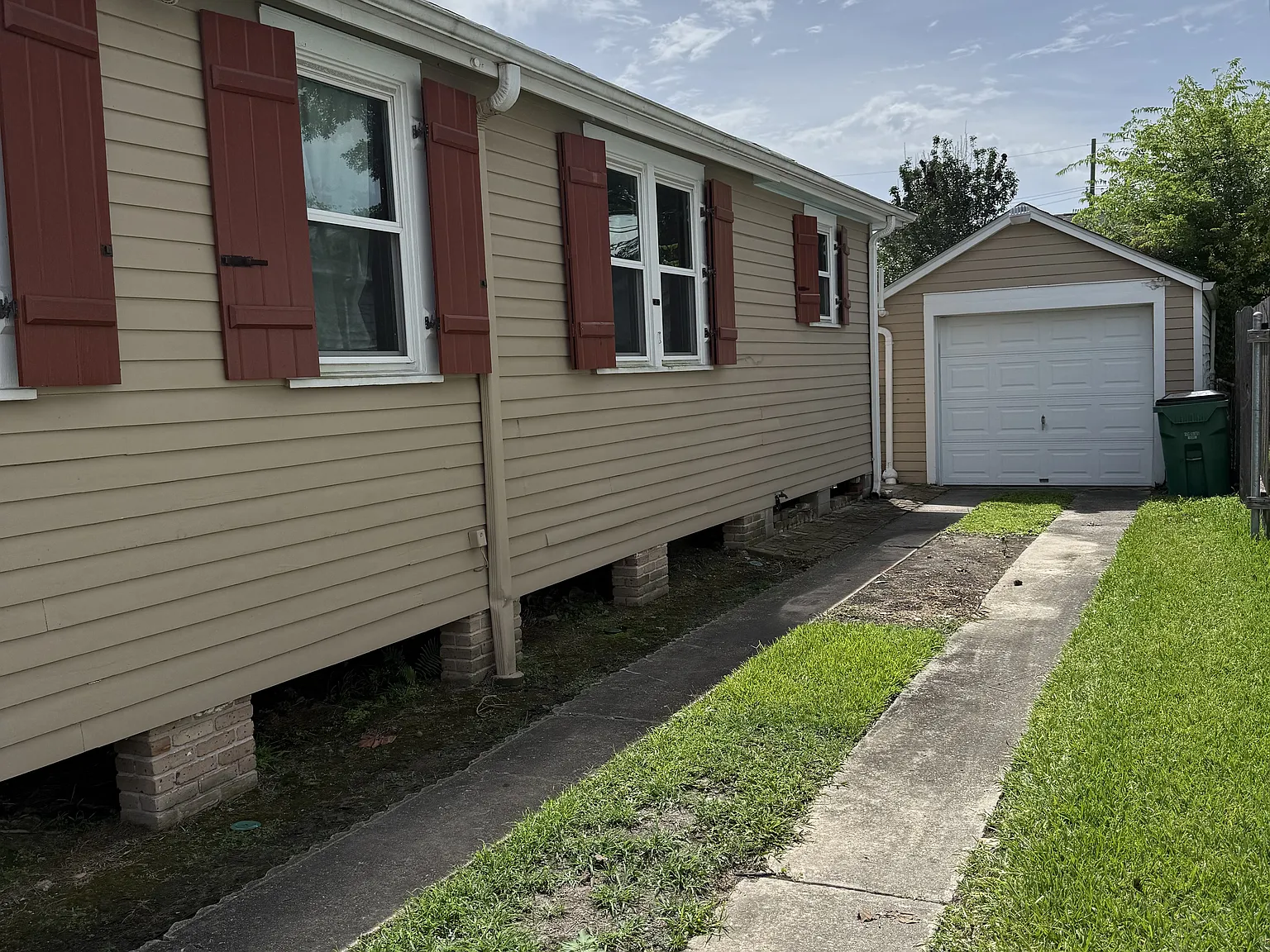2 bed, 1200 sqft, $1,715 — Photo 2