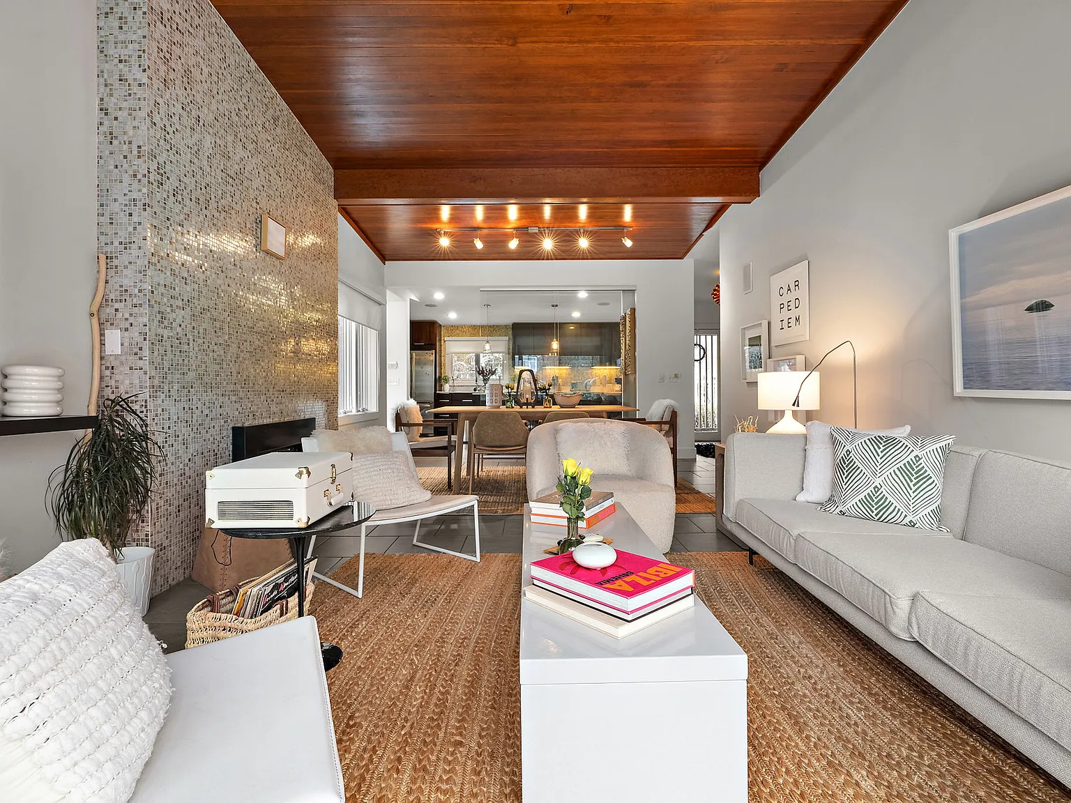 3 bed, $5,000 — Photo 4