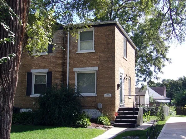 4206 Oak St, Bellwood, IL 60104