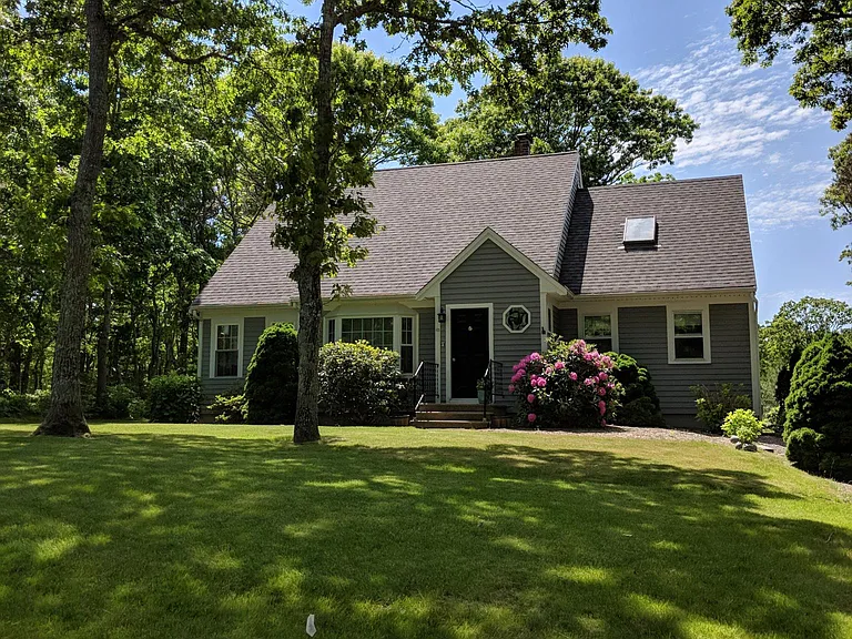 65 Anne Way — Photo 1