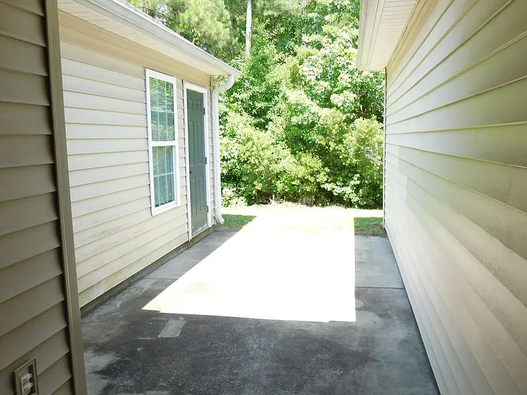 223 Church Hill Ct — Photo 17