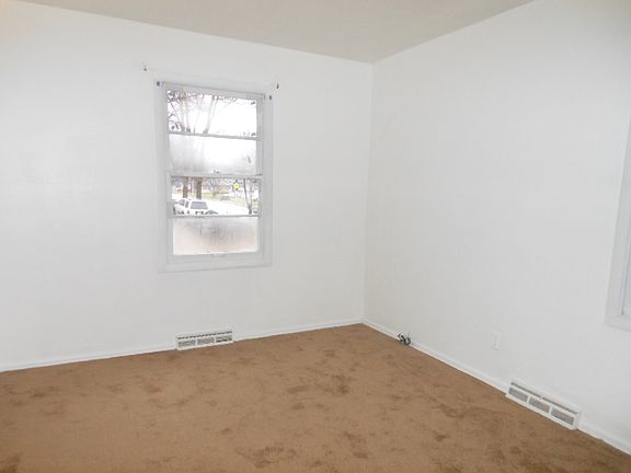 5th image of 13129 Herrick Ave