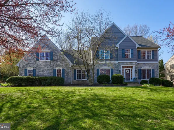 1390 John Adams Dr, Lancaster, PA 17601