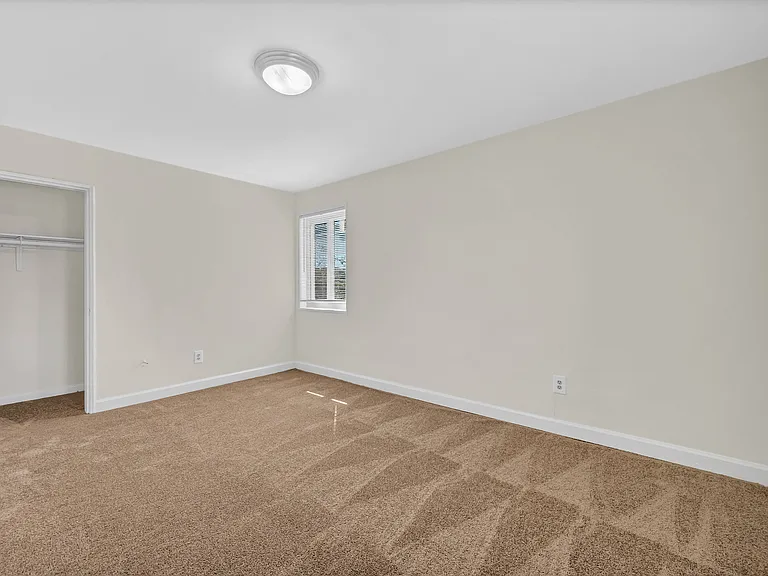 Friendship Courts Apartments — Photo 16