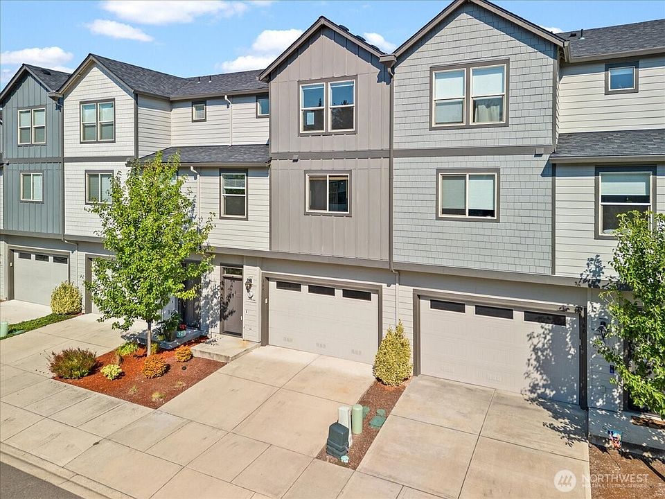 1st image of 164 Loganberry Court
