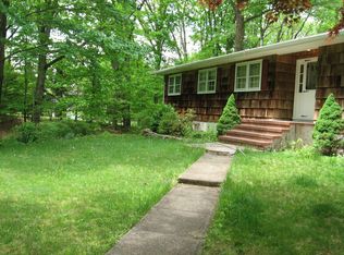 12 Turtleback Rd, Califon, NJ 07830