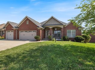 3006 Amelia Cir, Jeffersonville, IN 47130