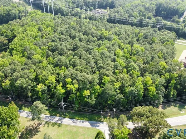 Cedar Ln, Ashland, VA 23005