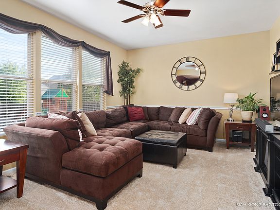 4th image of 25059 Gates Ln