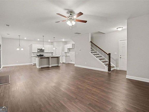 4th image of 316 Trae Ct