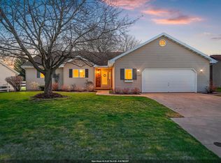 2967 W Hiawatha Dr, Appleton, WI 54914