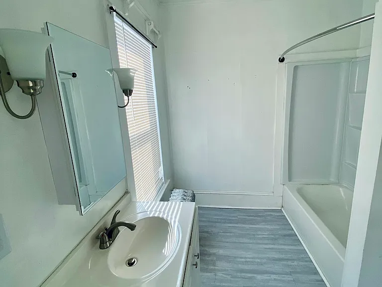 260 Lake St #2 — Photo 7