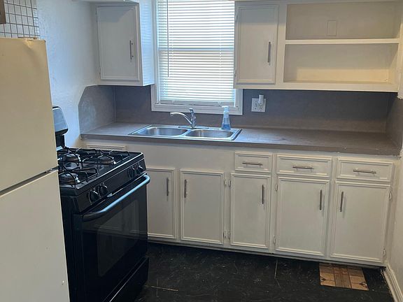 5th image of 854 Wakefield Dr #1/2