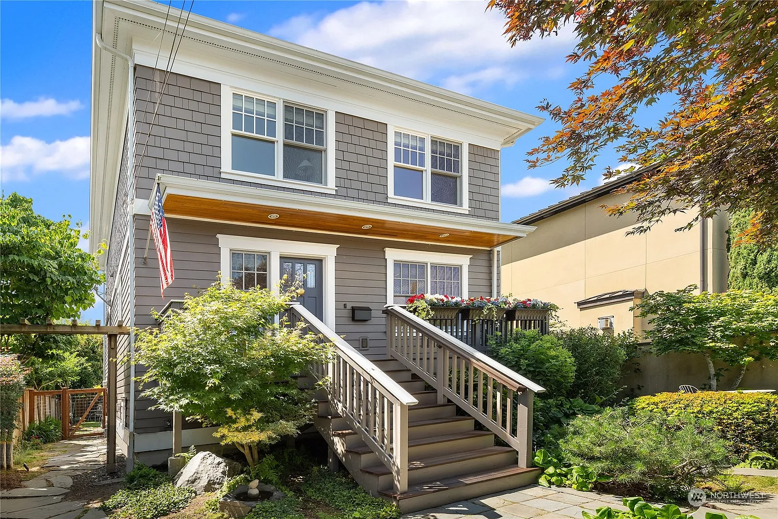 2045 42nd Avenue E photo 1
