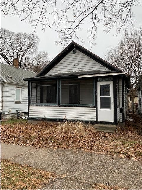 1st image of 573 8th St W