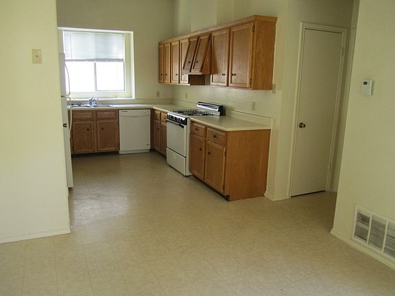4th image of 2210 Bordley Dr