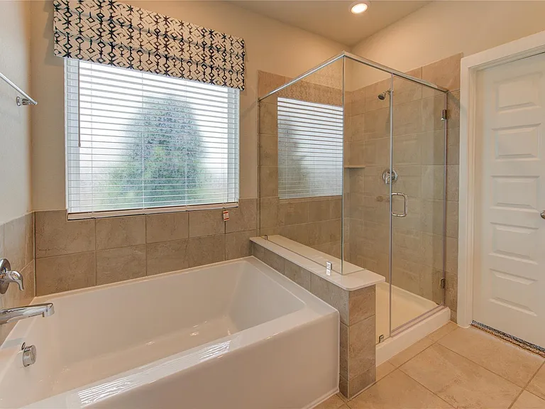 6027 Jenna Way — Photo 29