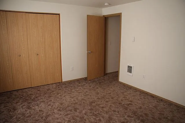 2336 SW Redmond Hill Rd — Photo 7