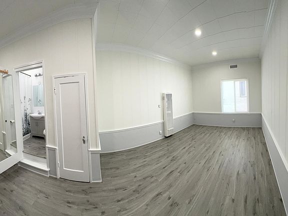 4th image of 1758 Lincoln Blvd APT 7