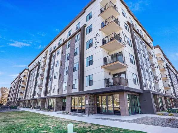 Solis at Jackson Station