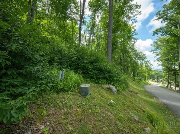 ES16 Eagle Feather Trail, Banner Elk, NC 28604