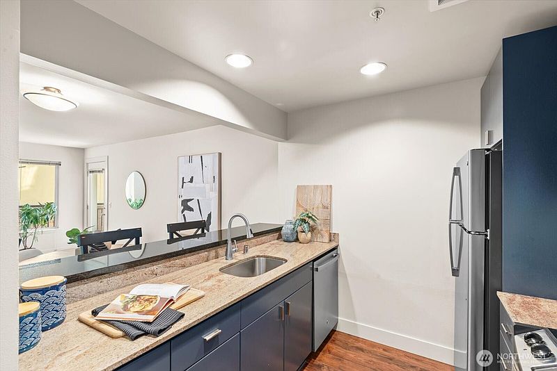 4th image of 1711 E Olive Way #217