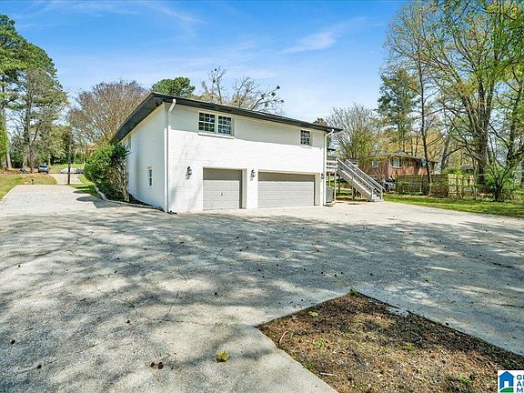 5th image of 717 Arrow Rd