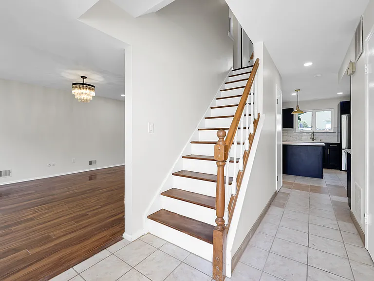 19 Pierson Dr — Photo 12