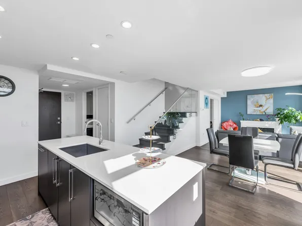 5580 No 3 Rd #1602, Richmond, BC V6X 0R8