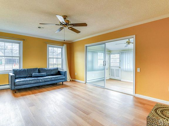 4th image of 142 Putney Ln