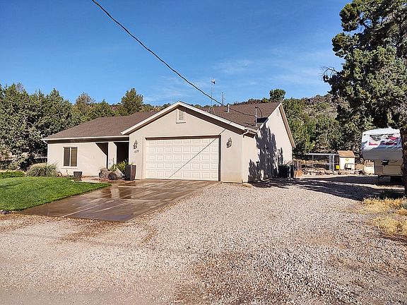 2nd image of 618 S Cottonwood Dr