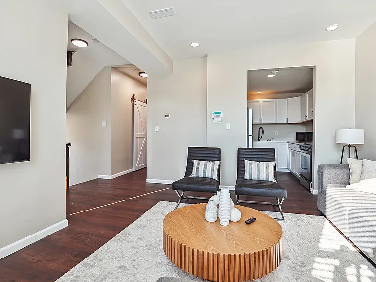 5641 Cates Ave #B-2 — Photo 9