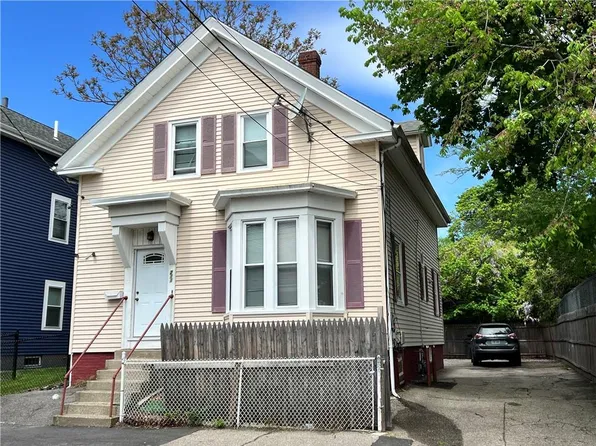 211 Oxford St, Providence, RI 02905