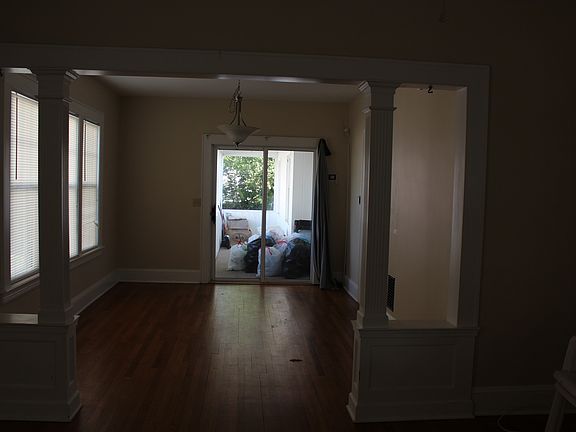 4th image of 45 Glendale Ave