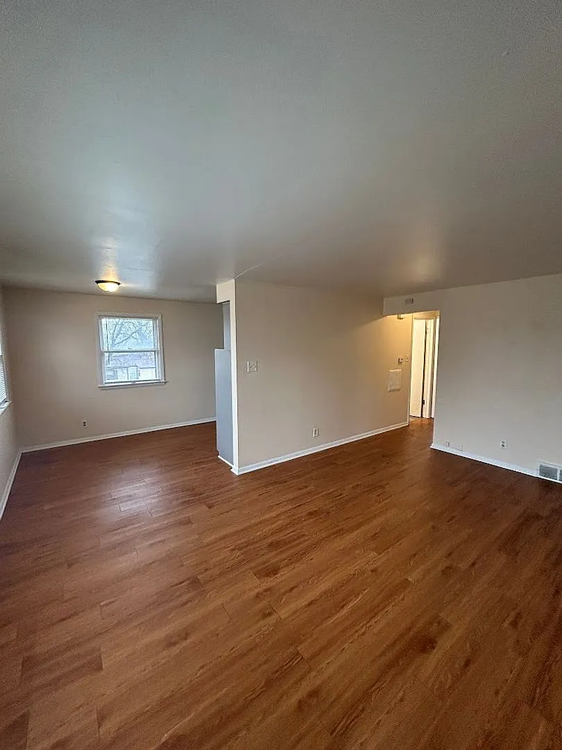Building Photo - 3604 9th Ave