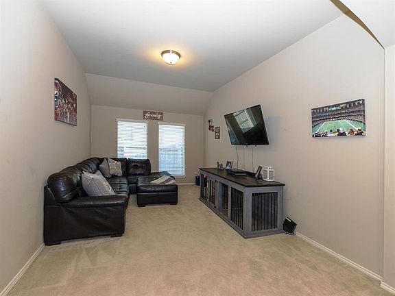 3rd image of 515 Stoneridge Terrace Ln