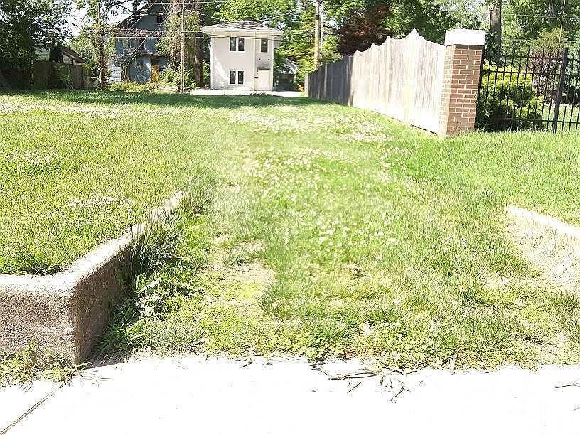 2nd image of 614 Washington Ave