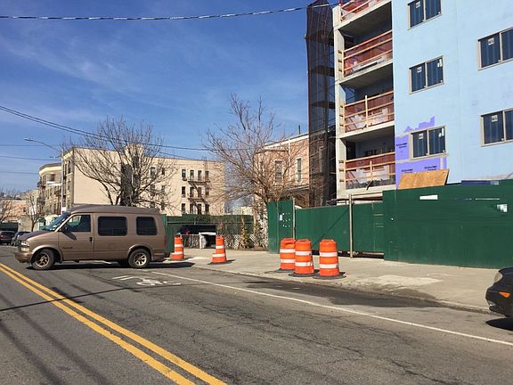 4th image of 1451 31st Ave